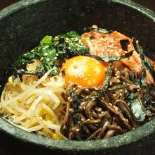 韩式石锅拌饭