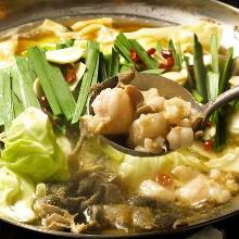 内脏火锅(味噌味) 内脏火锅(味噌味)