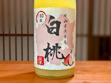 粗滤蜜桃酒