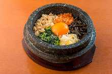 韩式石锅拌饭