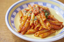 香辣番茄義大利麵 香辣番茄義大利麵