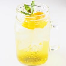 芒果蘇打水