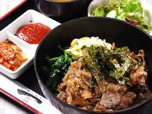 韓式烤肉拌蓋飯