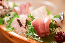 生魚片拼盤
