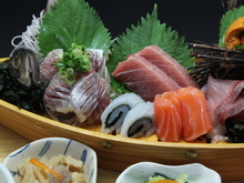 生魚片拼盤