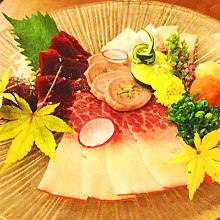 鯨魚肉拼盤 鯨魚肉拼盤