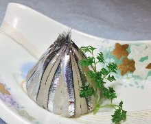 丁香魚（生魚片）
