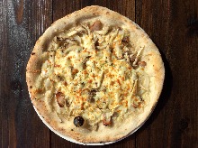 4種蘑菇披薩