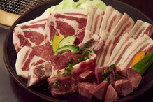 烤肉拼盤