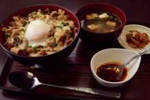 豬肉蓋飯