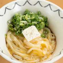 鍋撈烏龍麵奶油