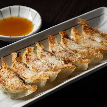Kaze hachi ramen meibutsu tedzukuri 餃子