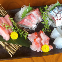 生魚片拼盤