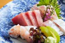 生魚片拼盤