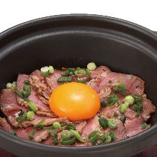 烤牛肉蓋飯