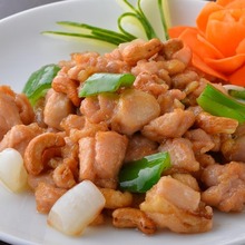 芹菜炒腰果 芹菜炒腰果