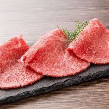 和牛肩骨肉