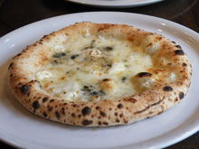 四種起司披薩 四種起司披薩