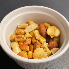 堅果拼盤