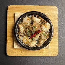 蝦子和蘑菇蒜香醬