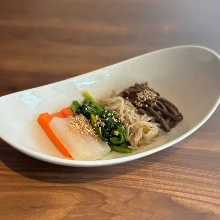 韓式涼拌小菜拼盤