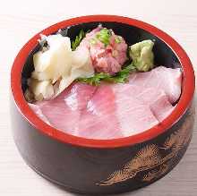 鐵火嫩鮪魚蓋飯