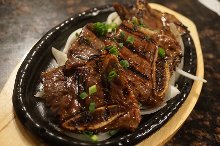 和牛帶骨肋排（烤肉）