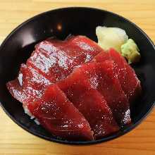 大間赤身醃製金槍魚蓋飯