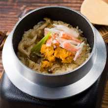 海膽和蟹釜飯