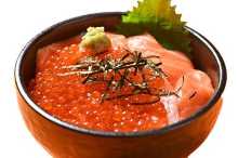 肥鮭魚與鮭魚子親子蓋飯