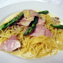 奶油義大利麵