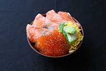 三文魚和鮭魚子親子蓋飯