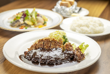 6,480日圓套餐 (3道菜) 6,480日圓套餐 (3道菜)