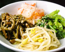 韓式涼拌小菜拼盤