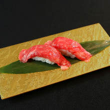 牛肉握壽司 牛肉握壽司