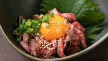 生拌三分熟肉排