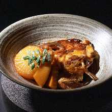 燉煮鯛魚頭