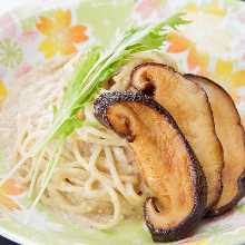 「高級香菇“天啟子”」香菇香味義大利麵