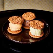 曲奇冰淇淋三明治