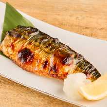 鹽烤鯖魚