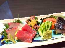生魚片拼盤