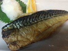 鹽烤鯖魚套餐