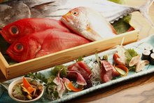 生魚片拼盤