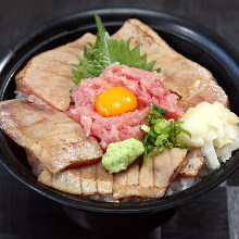 鮪魚蓋飯