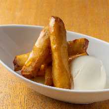 拔絲地瓜佐香草冰淇淋