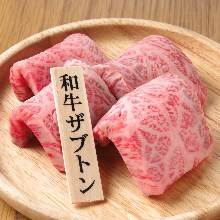 和牛霜降肩里肌芯肉