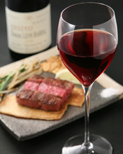 香頌勃艮第黑比諾紅葡萄酒