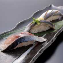 螢光魚壽司3貫