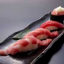 極品天然鮪魚壽司4貫