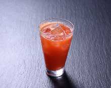 蕃茄酸味雞尾酒